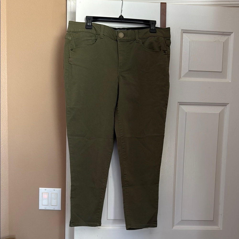 Wit & Wisdom Khaki Slim Fit Pants
